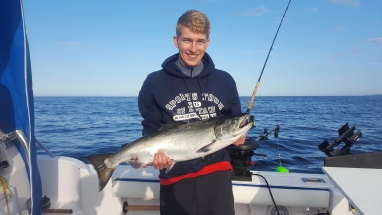 Ucluelet Hot Pursuit Charters - King Salmon Fishing